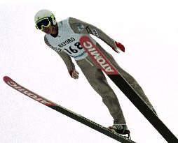 Harada wins domestic ski jump opener